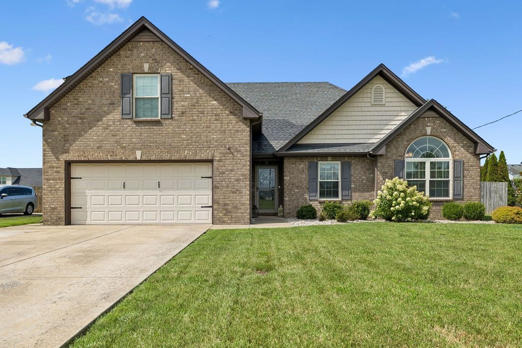 1951 Mural Ln, Murfreesboro