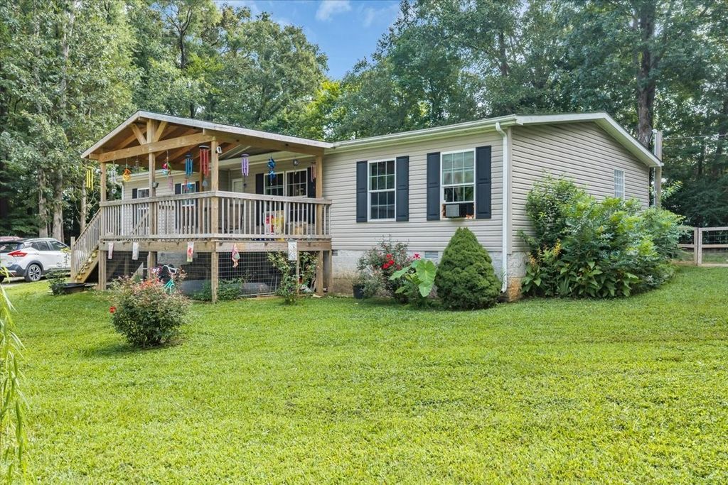 1363 Laws Rd, McMinnville