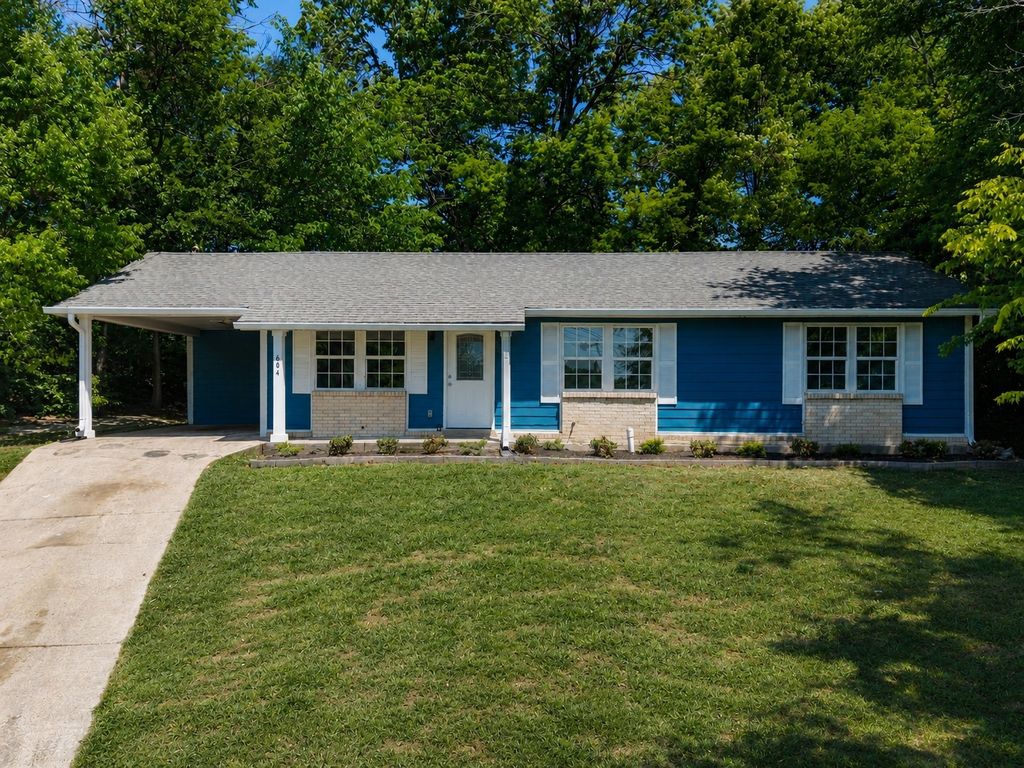 604 Valley Grove Ct, Hermitage