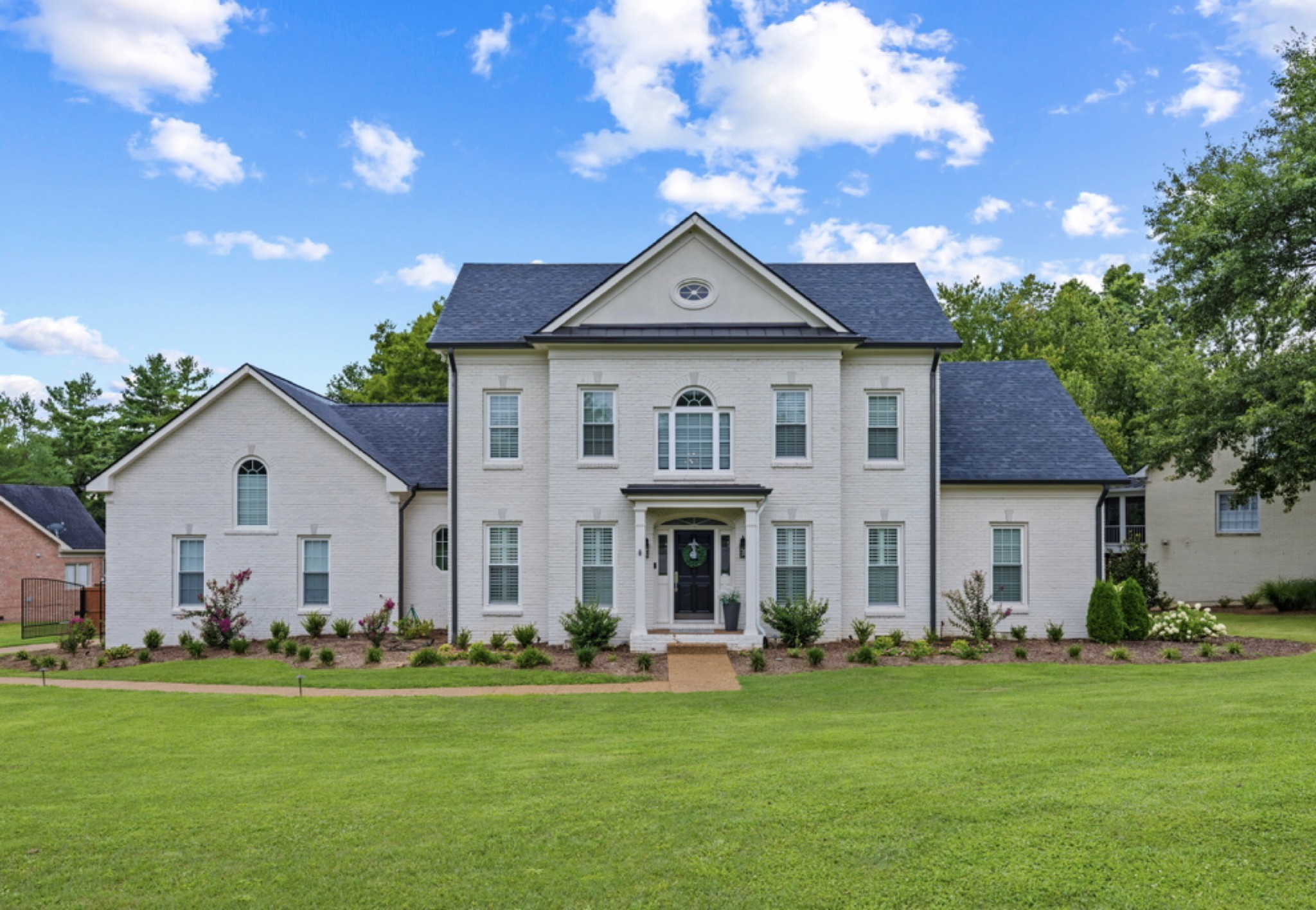 Photo of Listing #3306433