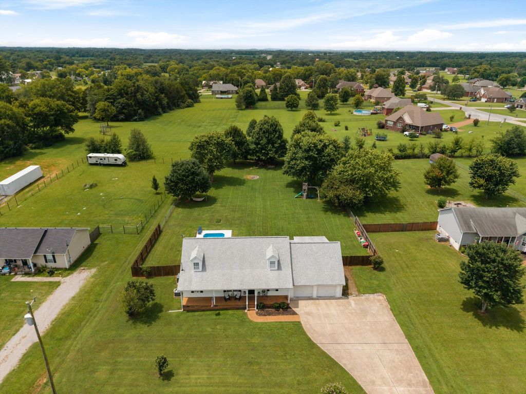 3941 Honeysuckle Way, Chapel Hill