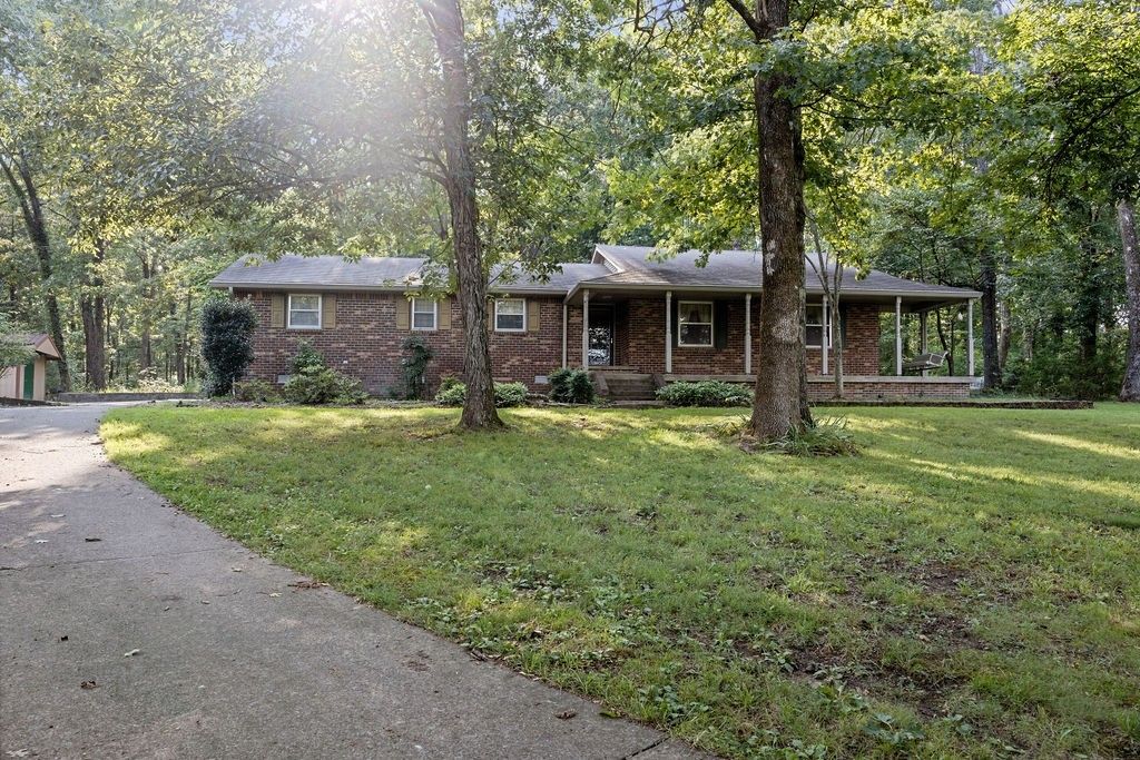 410 Rocky Valley Rd, Lebanon