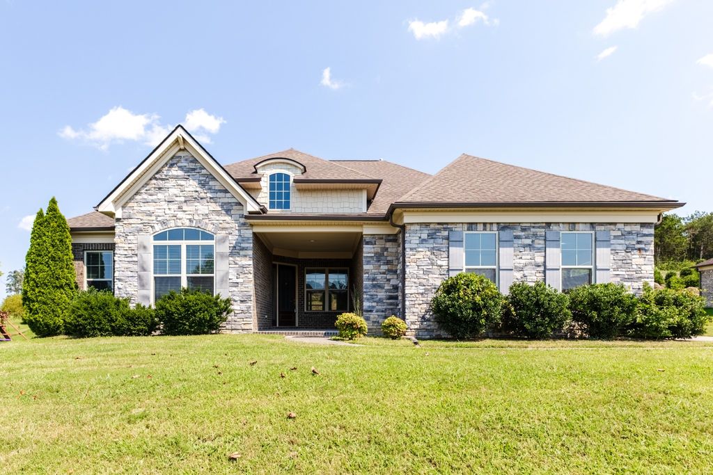 732 Green Hill Blvd, Brentwood