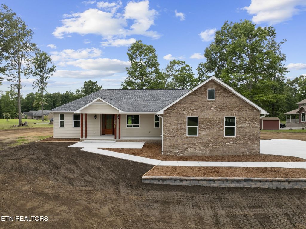 427 Bluff View Lp, Crossville