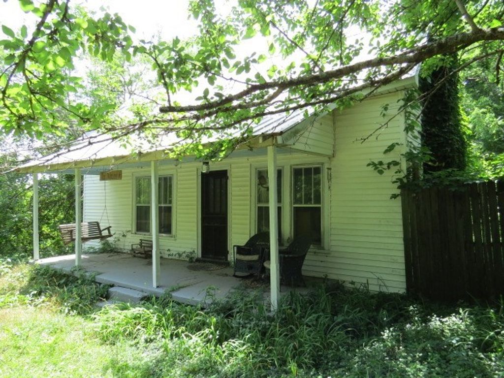 200 Hardy Rd, Pulaski