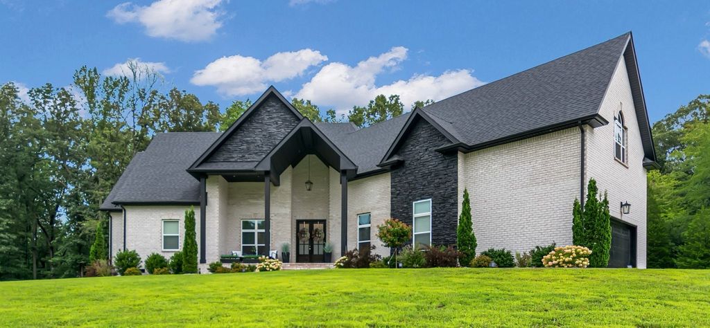 1381 Reda Drive, Clarksville
