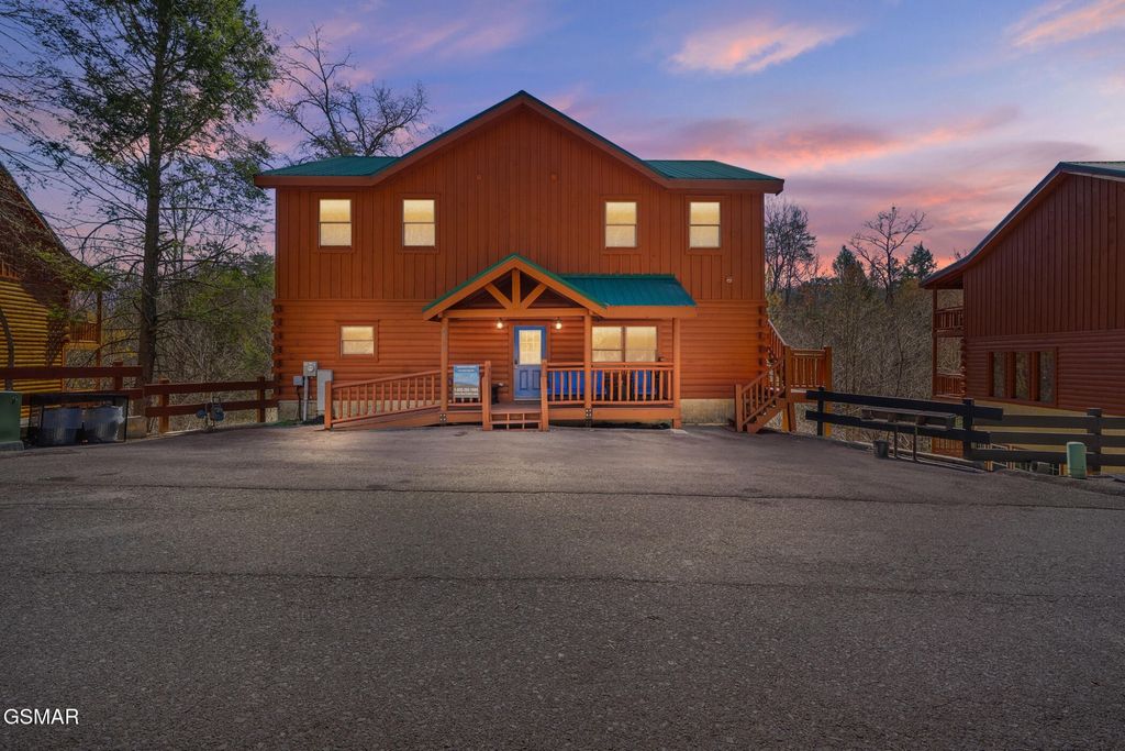 4355 Forest Ridge Way, Pigeon Forge