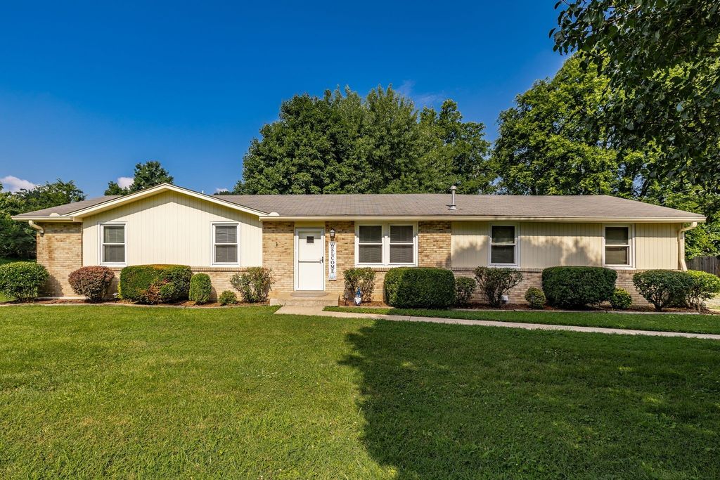 179 Gatone Dr, Hendersonville