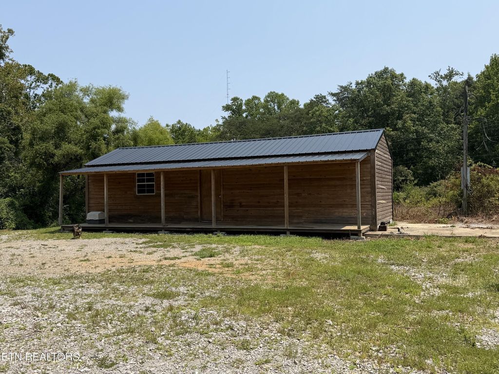112 State Garage Rd, Jamestown