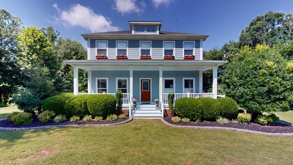 66 Foxhound Rd, Paris