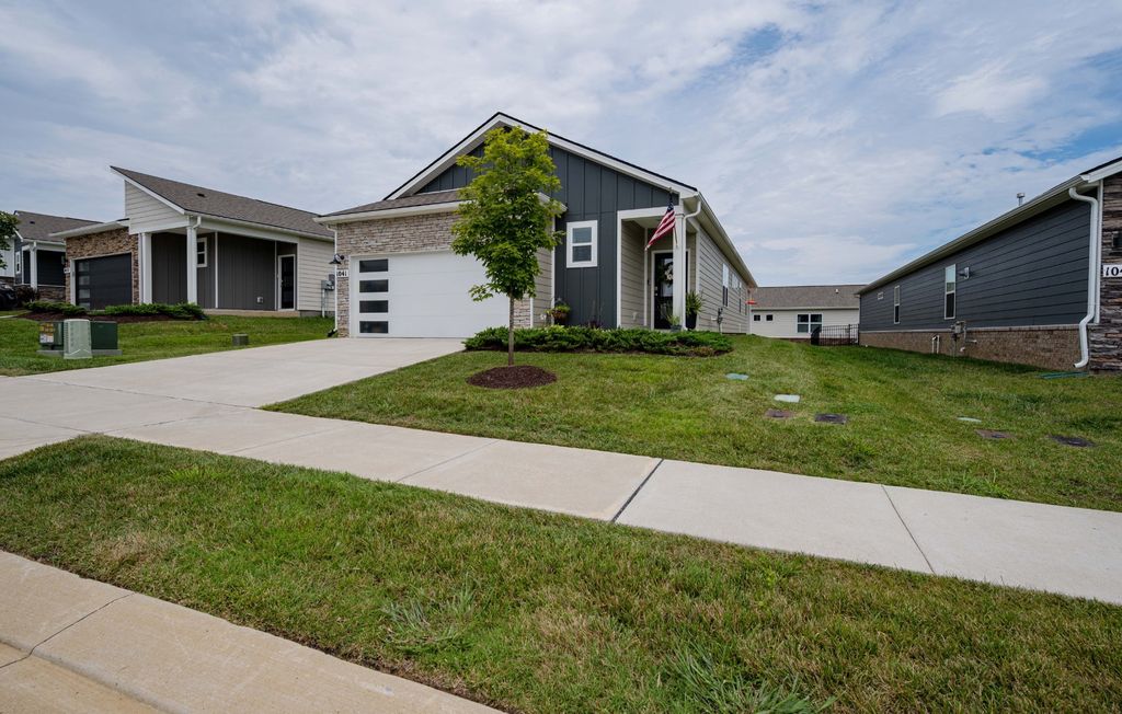1041 Royal Gorge Pvt Ct, Gallatin