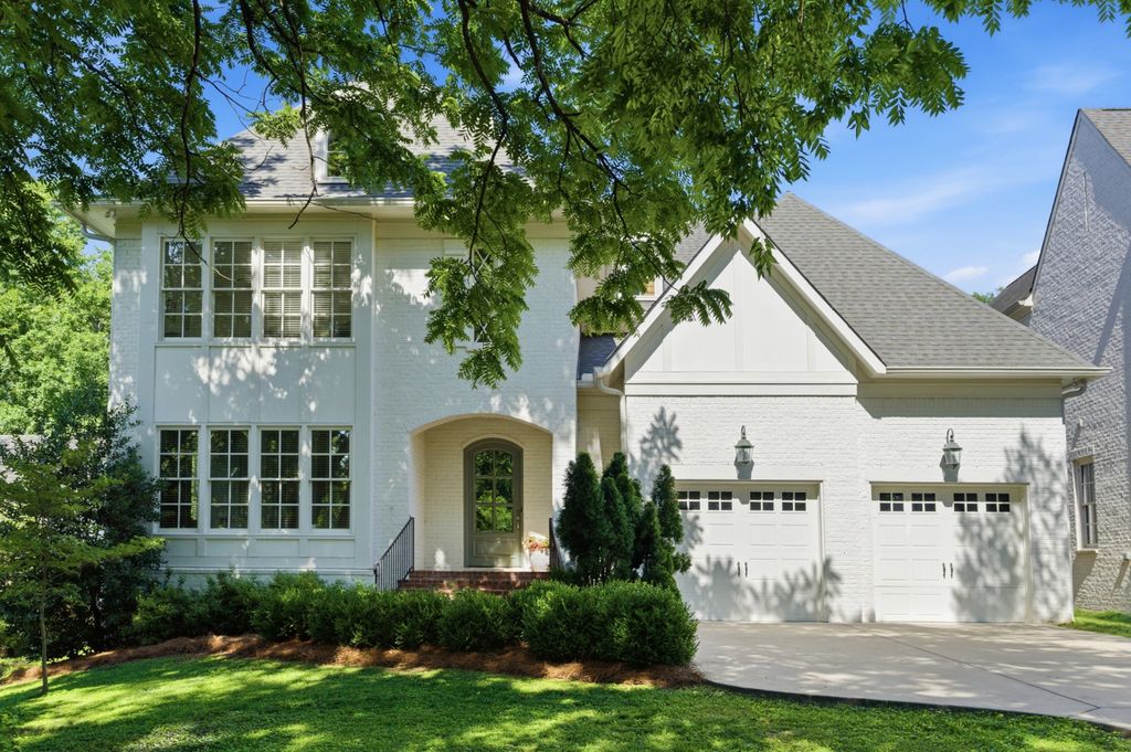 704a Crescent Rd, Nashville