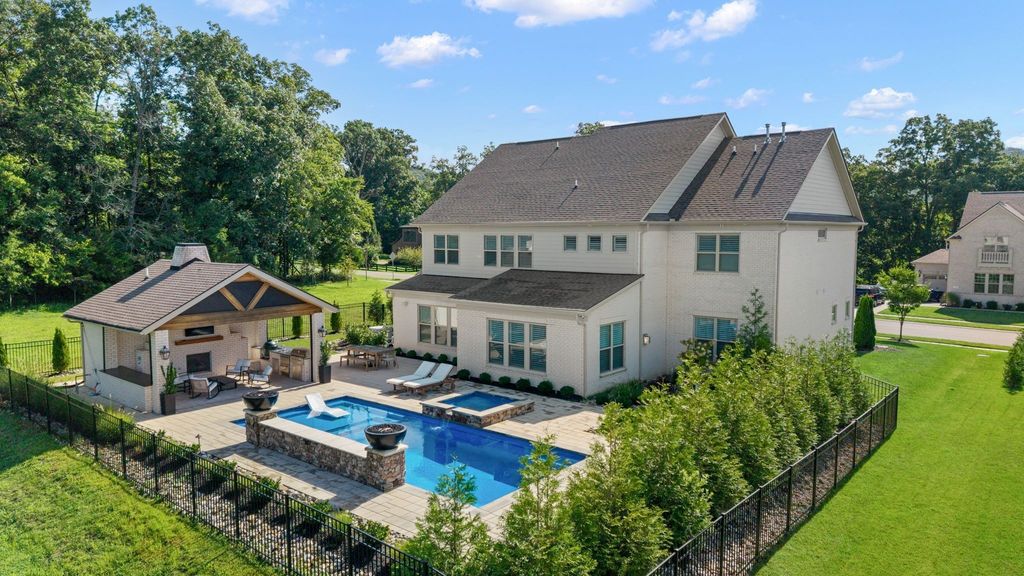 3125 Chase Point Dr, Franklin