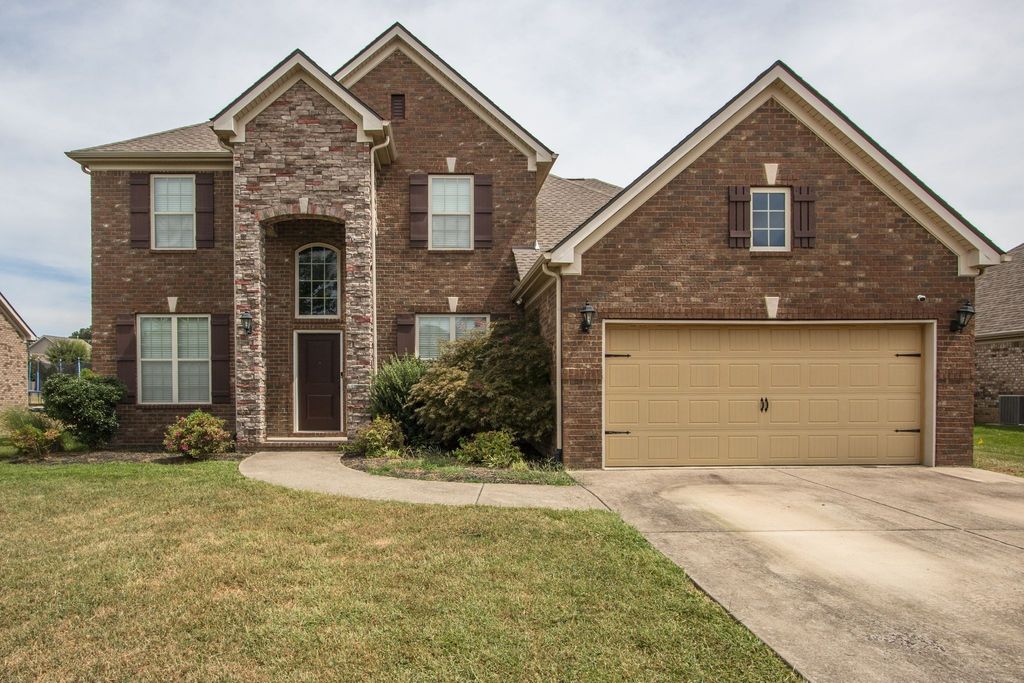 1043 Brixworth Dr, Thompsons Station