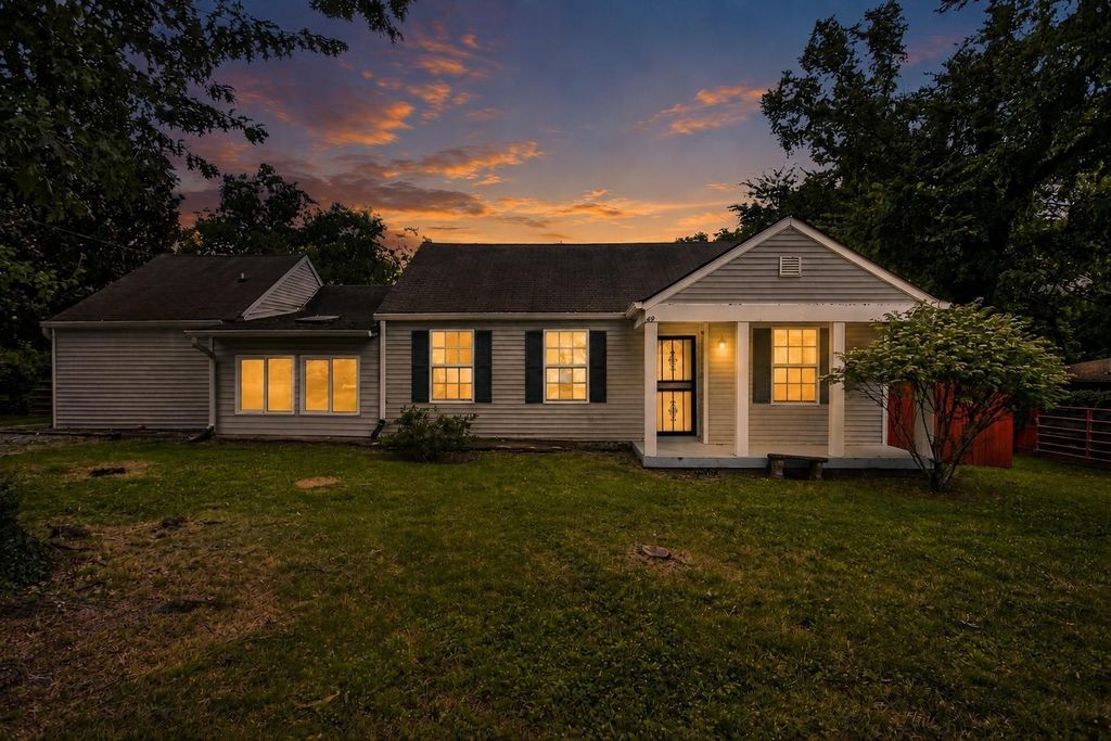 4913 Log Cabin Rd, Nashville