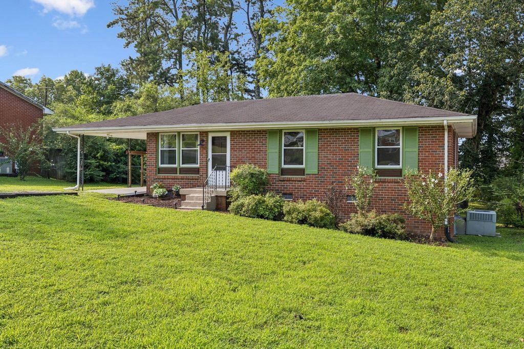 104 Miller Plaza, Ashland City