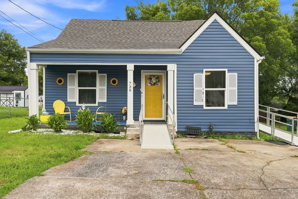 738 Belfast St, Lewisburg