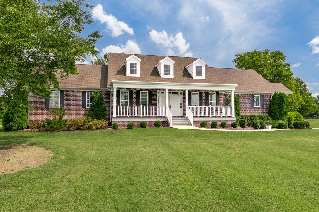 144 Herb Garden Dr, Fayetteville