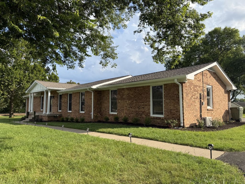 920 Coles Ferry Pike, Lebanon