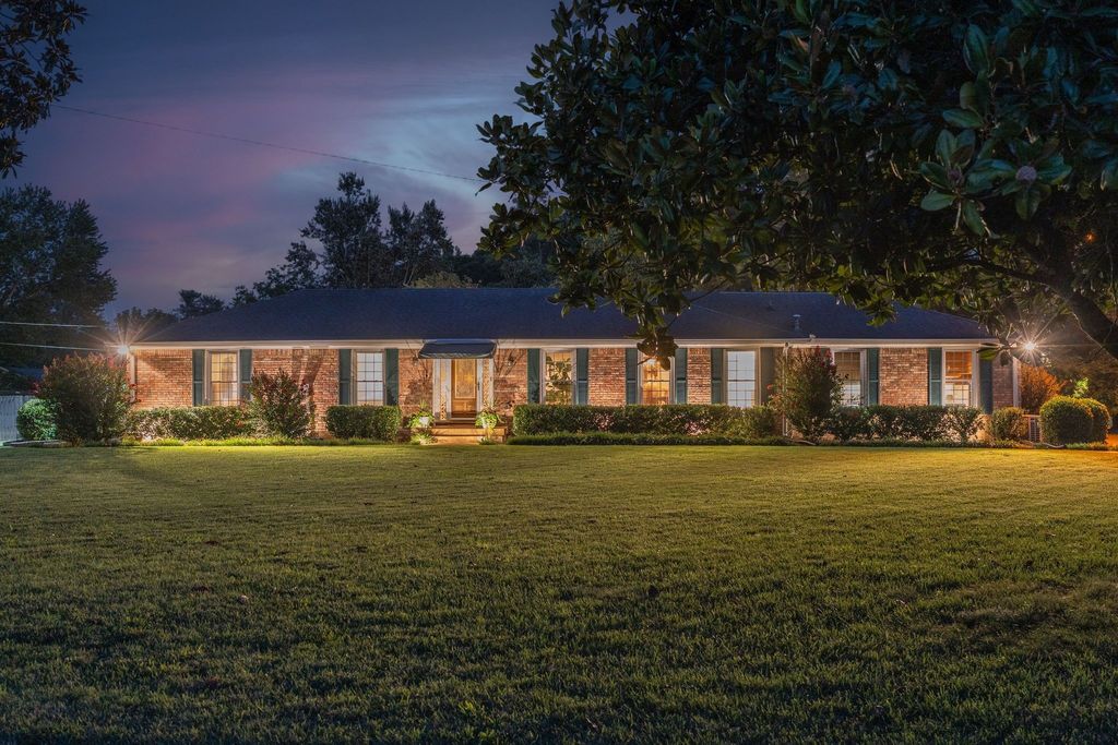 8105 Westhaven Dr, Nashville