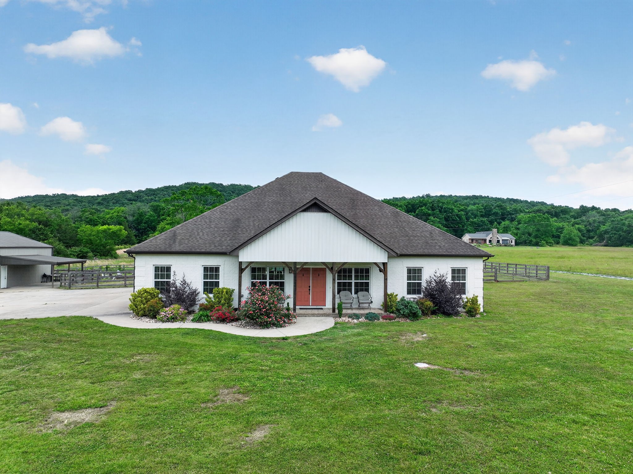 Photo of Listing #3311812