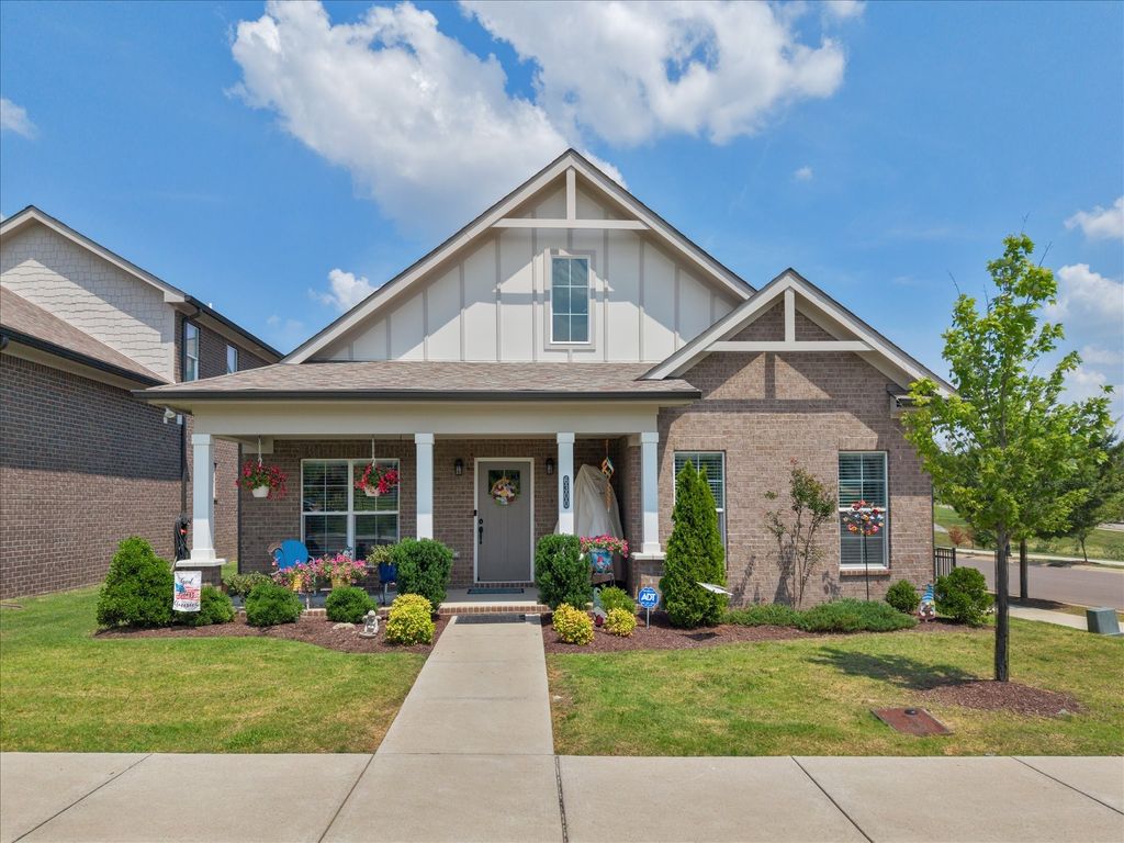 6300 York Dr, Hermitage