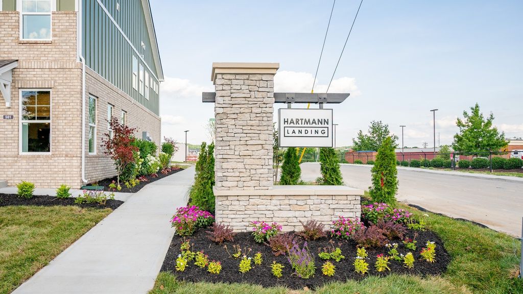 513 Hartmann Landing Way, Lebanon
