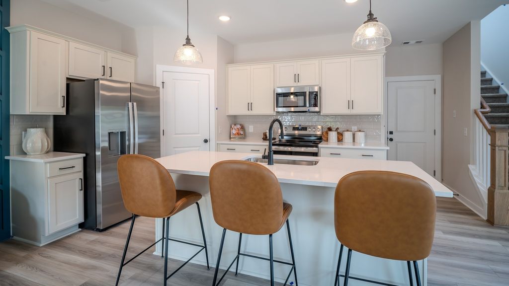 507 Hartmann Landing Way, Lebanon
