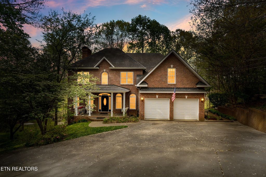 639 S Arch Rock Drive, Sevierville