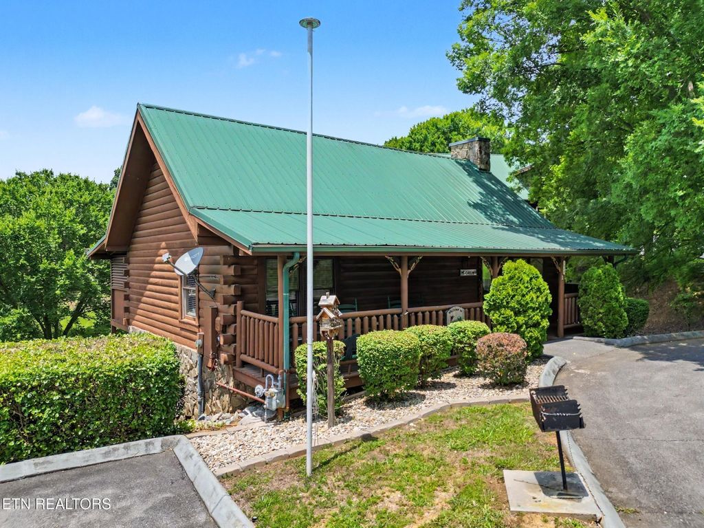 1629 Little Cabin Loop, Pigeon Forge