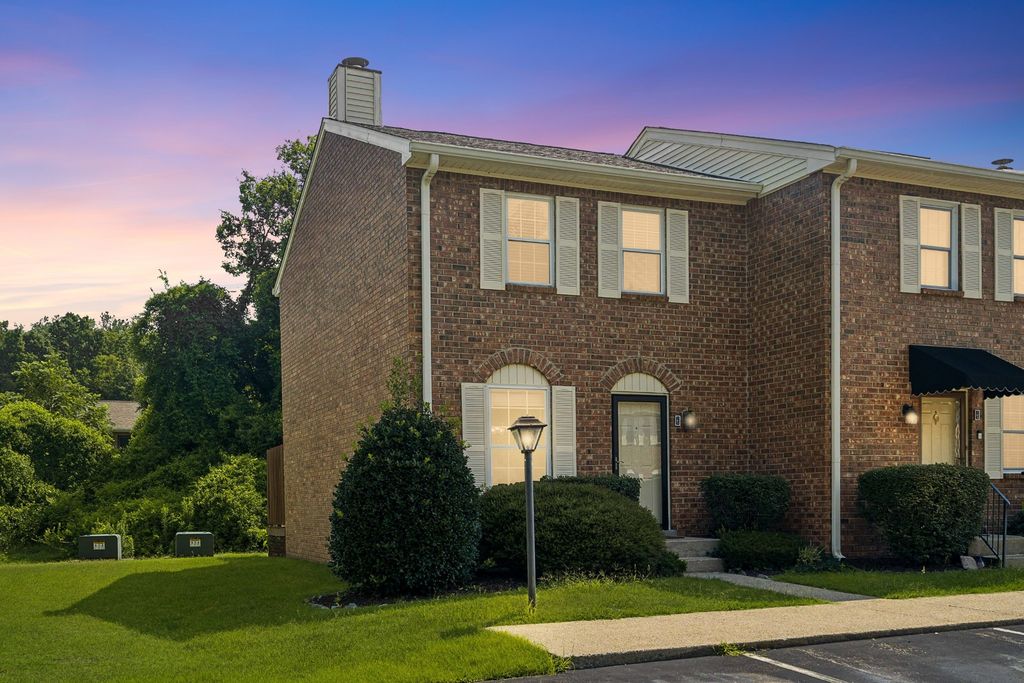161 Thistle Ln, Hermitage