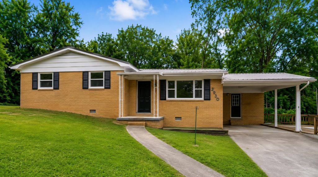 2930 Mountain View Drive Se, Cleveland