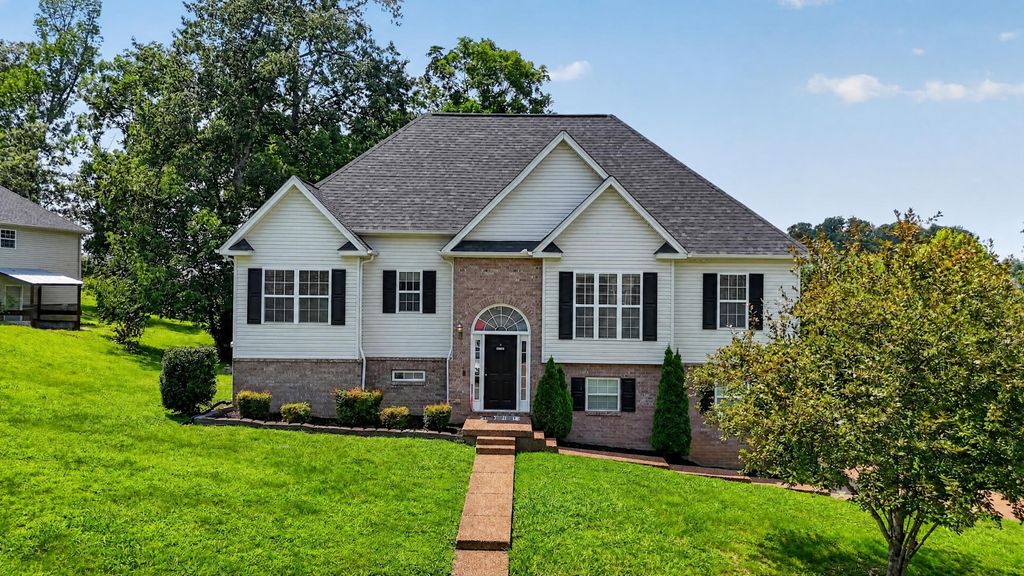 3000 Darrington Way, Old Hickory