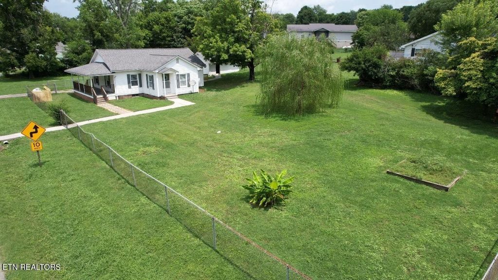 2330 Mitchell Ave, Maryville