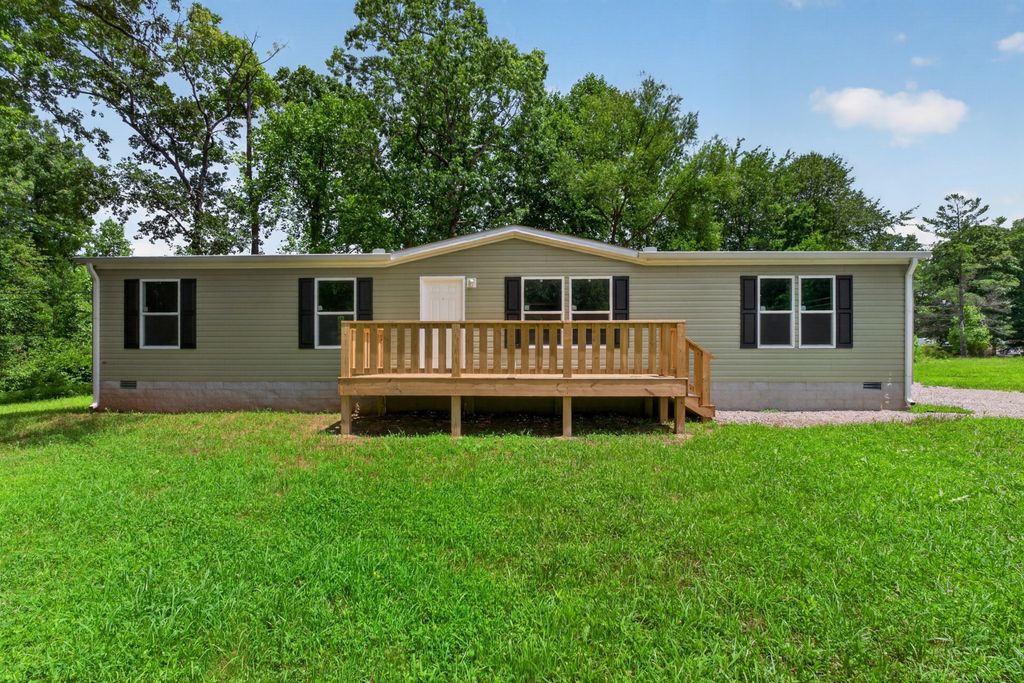 665 Camp Belle Air Rd, Sparta