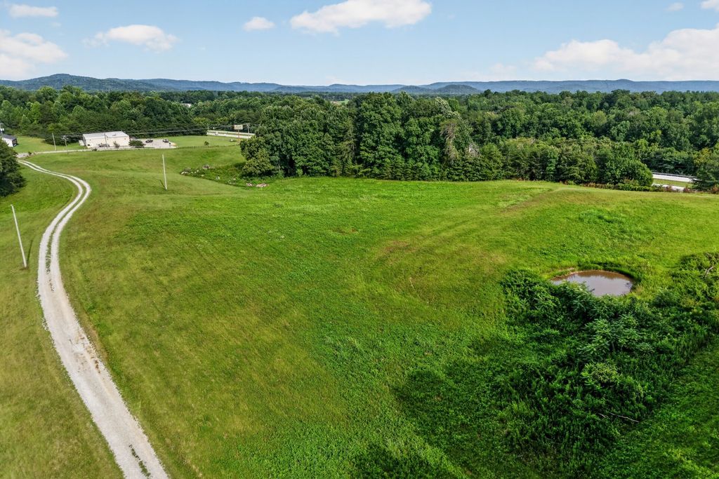 240 Hash Ln, Rock Island