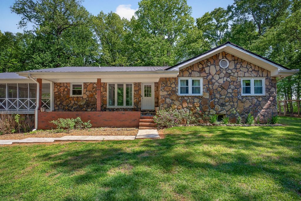 214 Boyd Creek Rd, Sparta