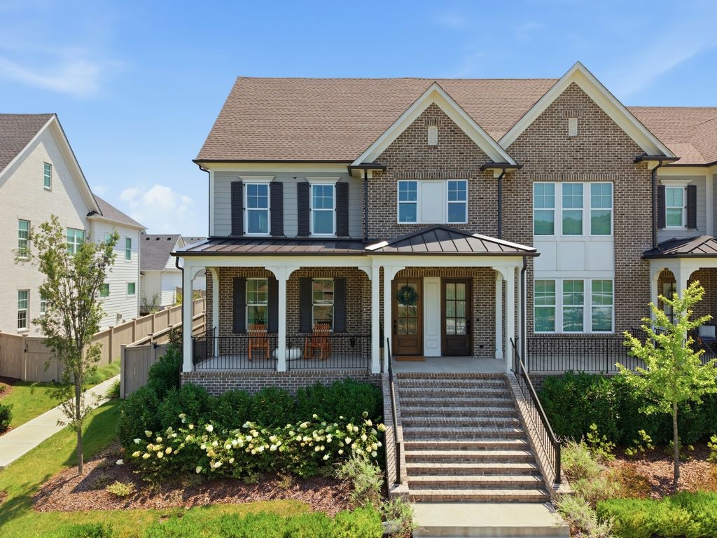 2085 Hollydale Aly, Franklin