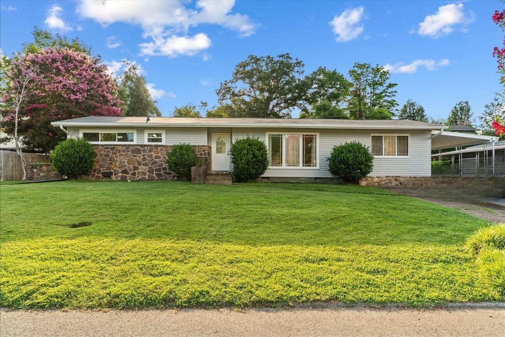 821 Belvoir Terrace, Chattanooga