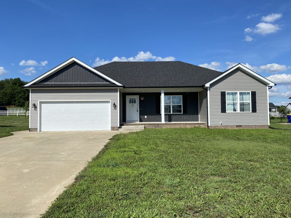 102 Willow Hill Ct, Auburn