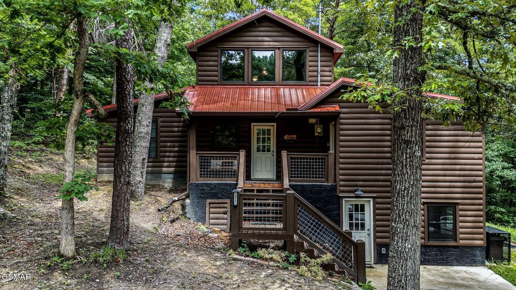 2211 Lake View Lane, Sevierville