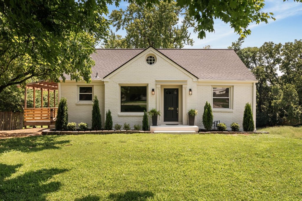 2520 Sheridan Rd, Nashville
