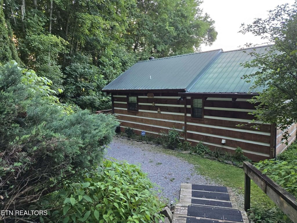 994 Emilyville Way, Cosby
