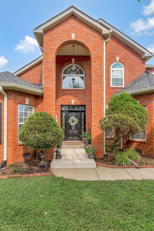 902 Rushmore Dr, Murfreesboro