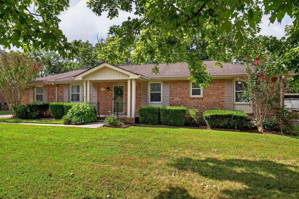 7453 Harrow Dr, Nashville