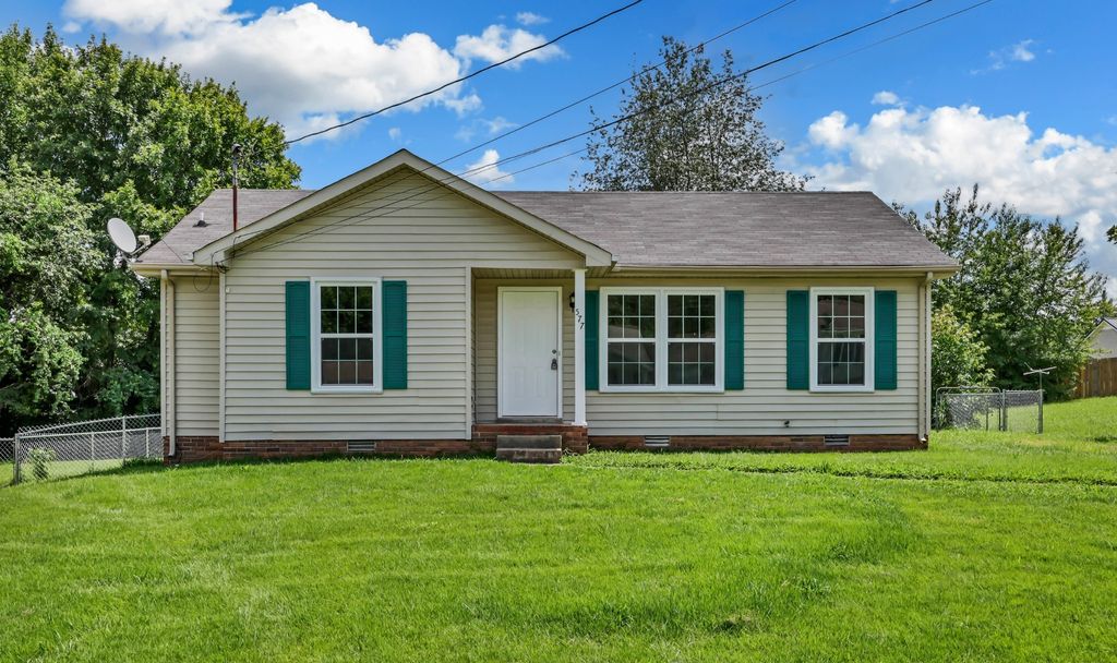 577 Kathryn Ct, Clarksville