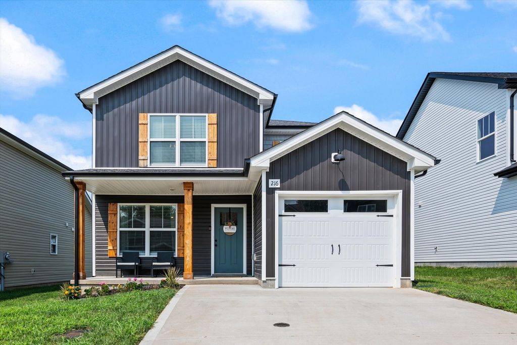 216 Quarry Overlook Way, Clarksville