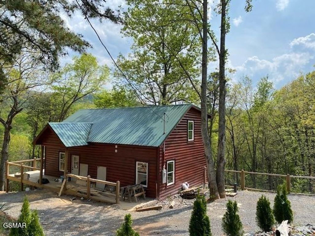 1211 Ski View Ln, Sevierville