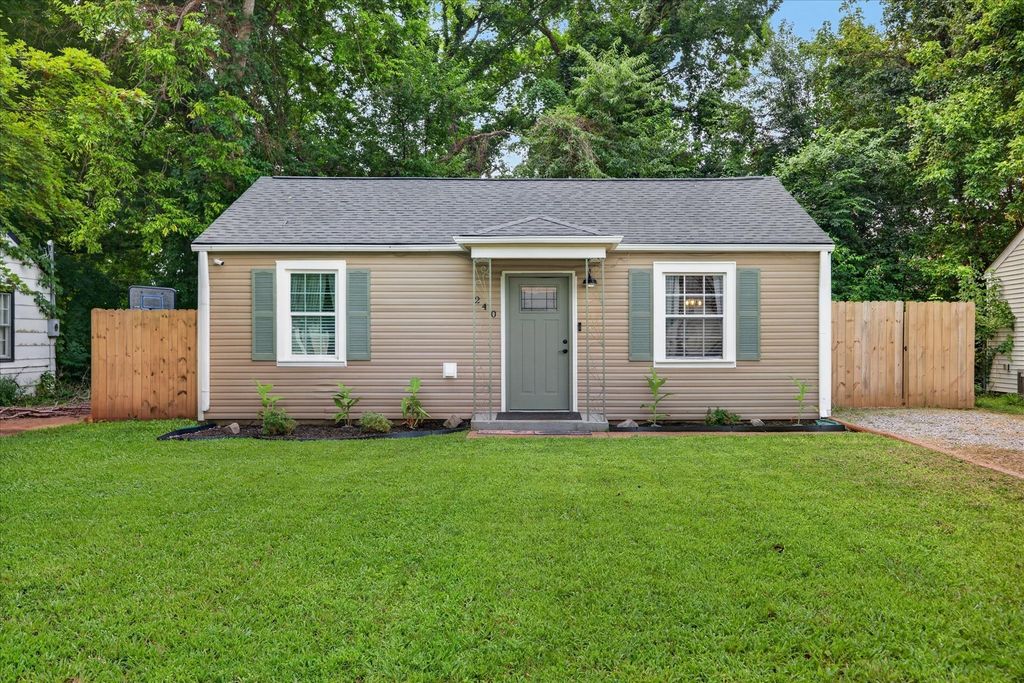 240 Burch Rd, Clarksville