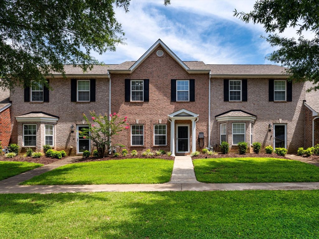 134 Alexander Dr, Franklin